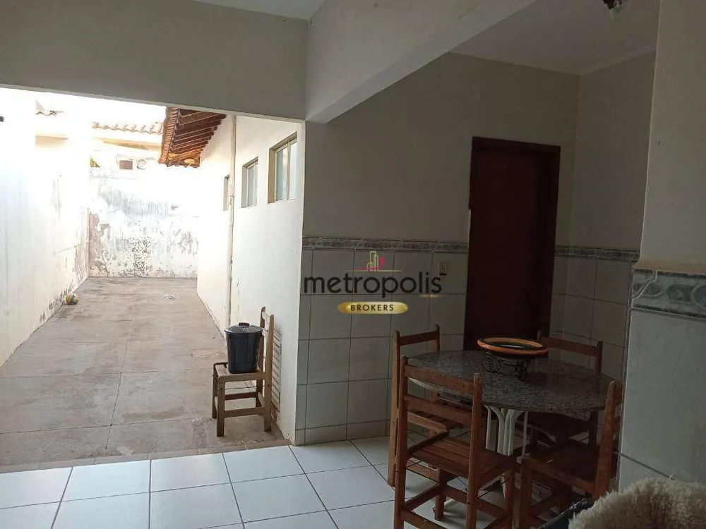 Casa, 3 quartos, 240 m² - Foto 10