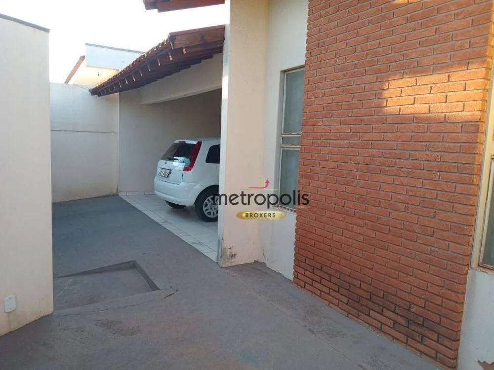 Casa, 3 quartos, 240 m² - Foto 11