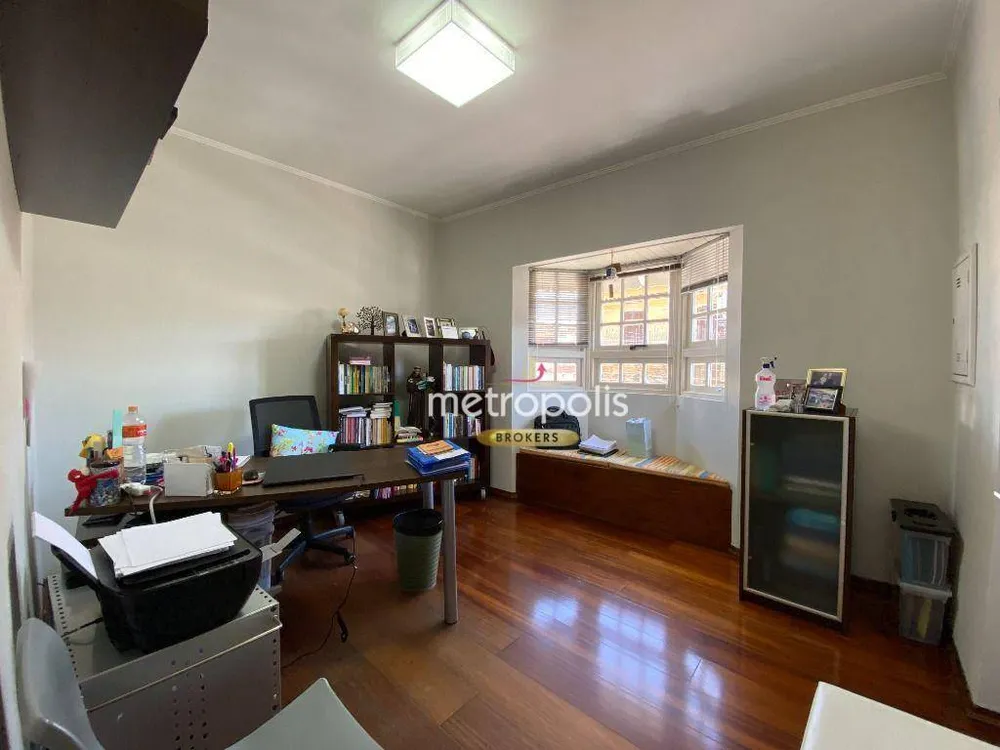 Sobrado, 3 quartos, 330 m² - Foto 1