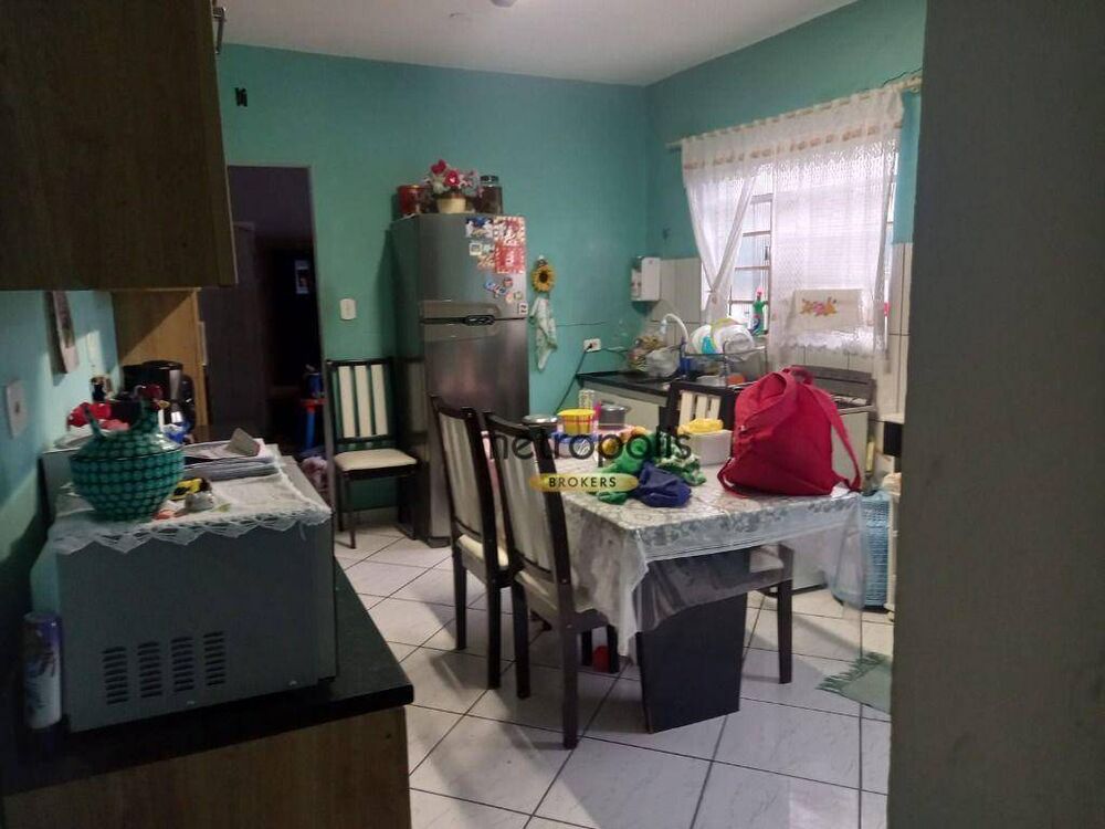 Casa à venda com 3 quartos, 107m² - Foto 1