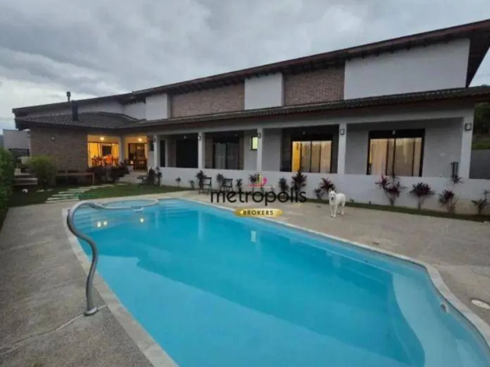 Casa, 4 quartos, 255 m² - Foto 1