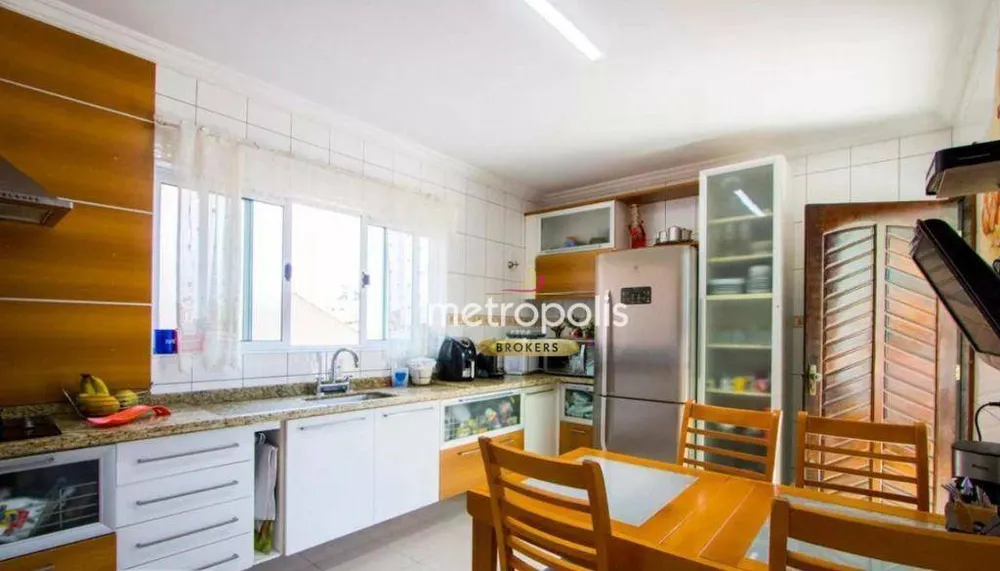 Sobrado, 3 quartos, 207 m² - Foto 4