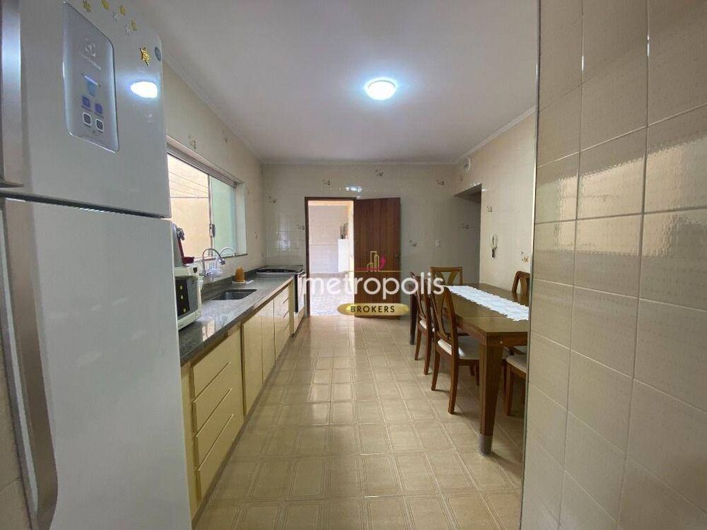 Casa à venda com 3 quartos, 188m² - Foto 7
