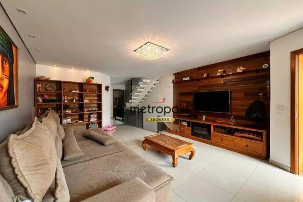 Sobrado, 3 quartos, 212 m² - Foto 1