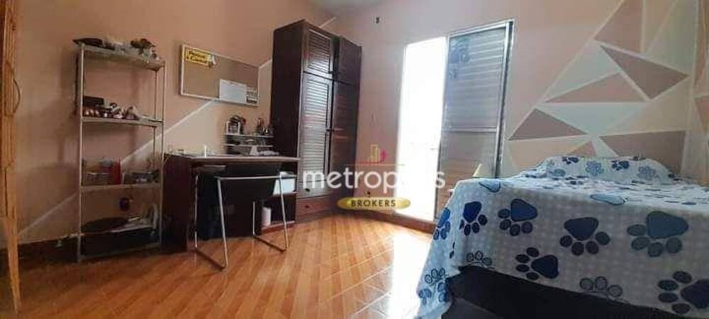 Sobrado à venda com 2 quartos, 250m² - Foto 4