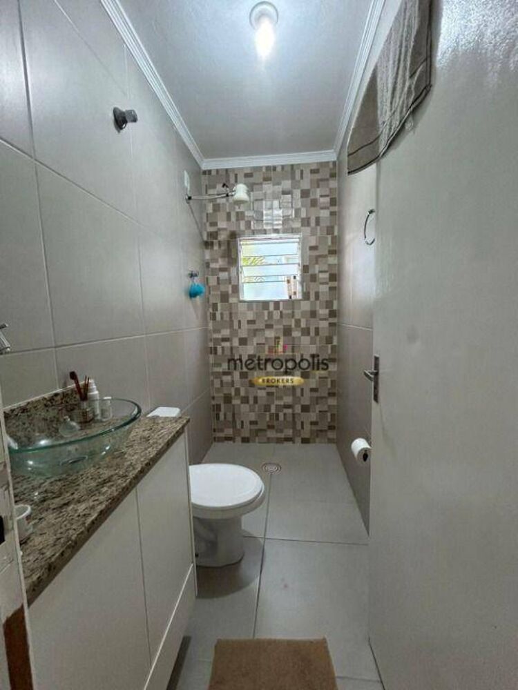 Casa, 5 quartos, 217 m² - Foto 2