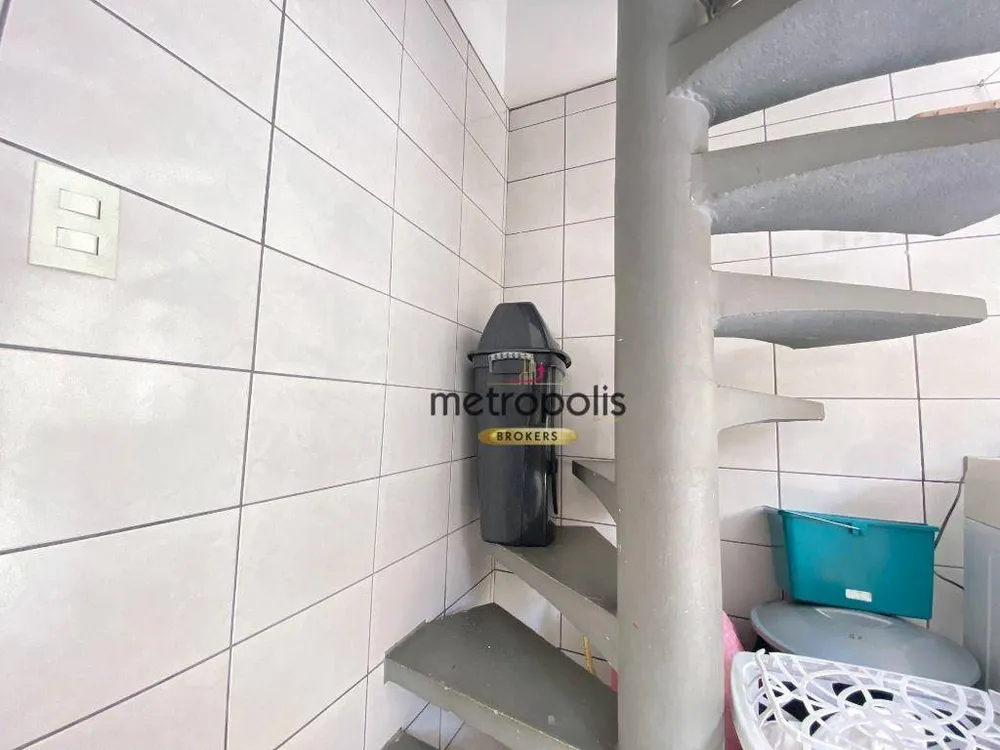 Sobrado, 3 quartos, 216 m² - Foto 1