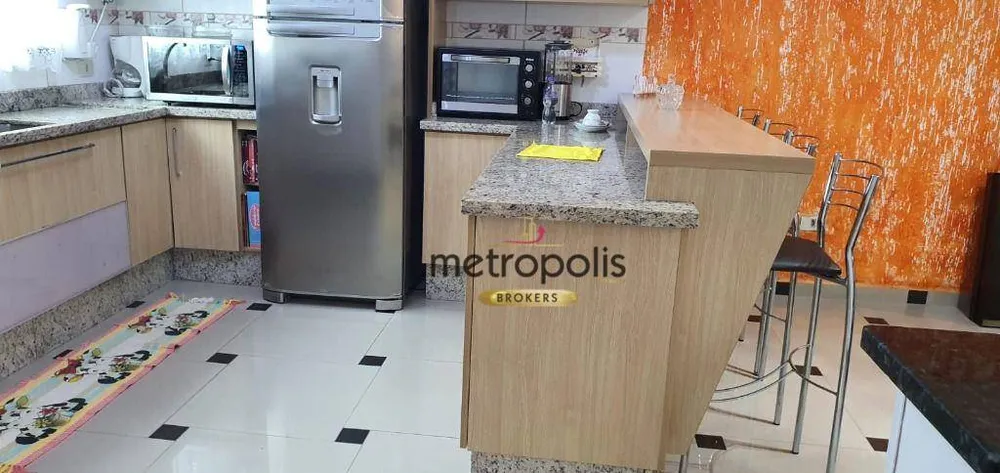 Sobrado, 3 quartos, 218 m² - Foto 4