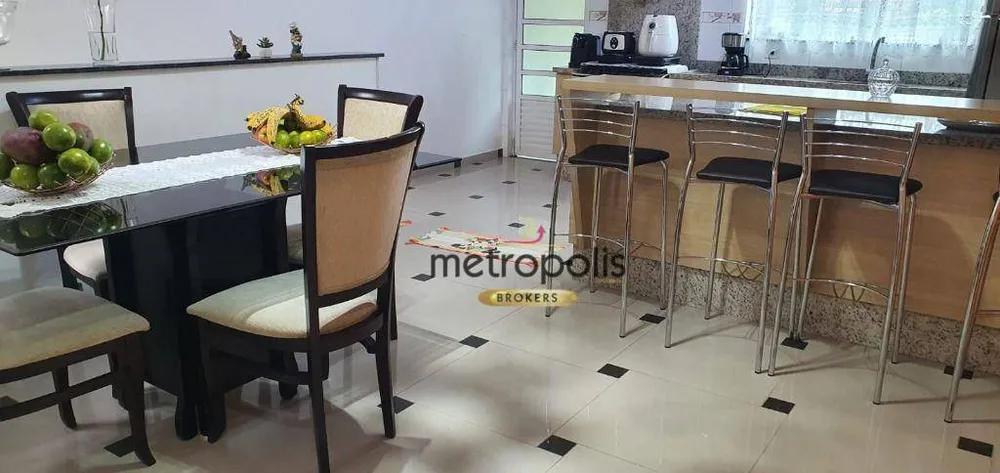 Sobrado, 3 quartos, 218 m² - Foto 5