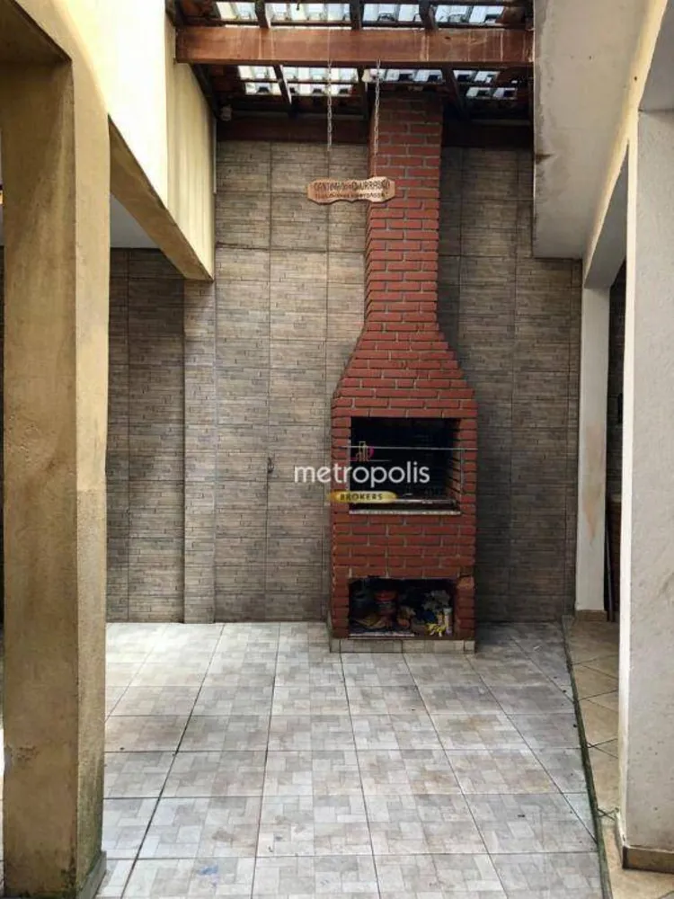 Sobrado, 3 quartos, 258 m² - Foto 1