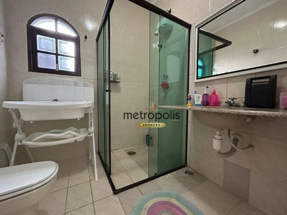 Sobrado, 4 quartos, 270 m² - Foto 2