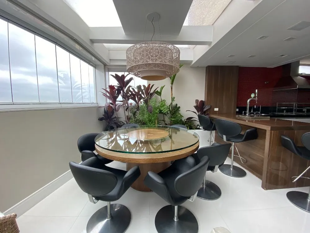 Cobertura, 3 quartos, 198 m² - Foto 3