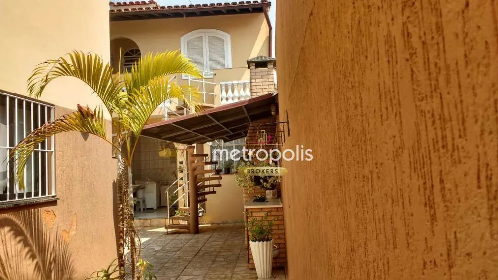 Sobrado, 3 quartos, 240 m² - Foto 3