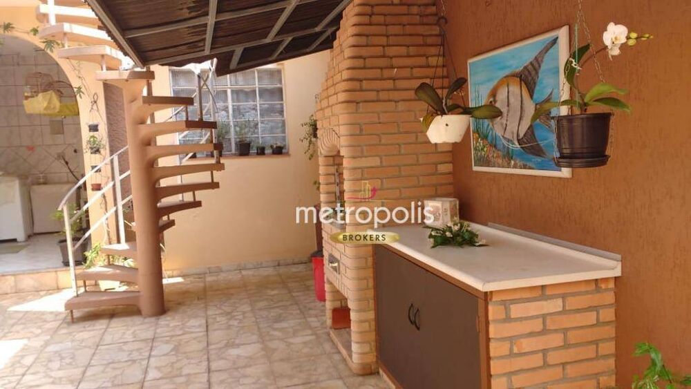 Sobrado, 3 quartos, 240 m² - Foto 1