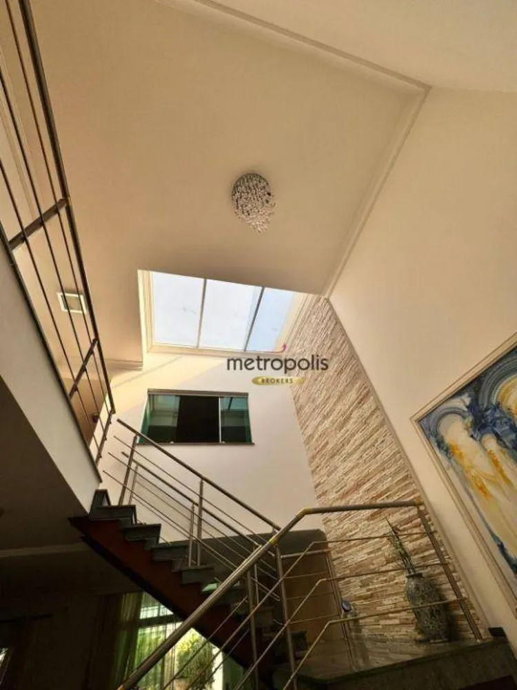 Sobrado, 4 quartos, 350 m² - Foto 1