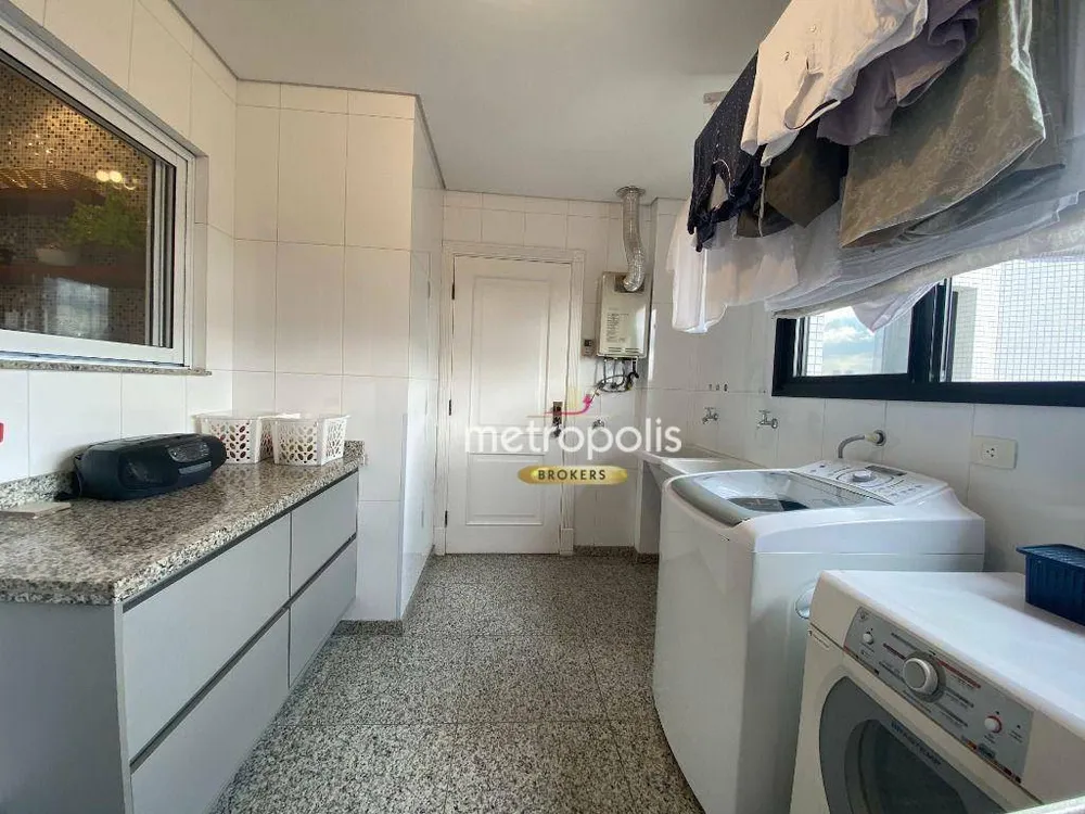 Apartamento, 4 quartos, 218 m² - Foto 1