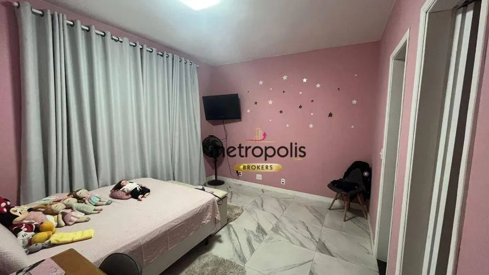 Casa, 3 quartos, 215 m² - Foto 1