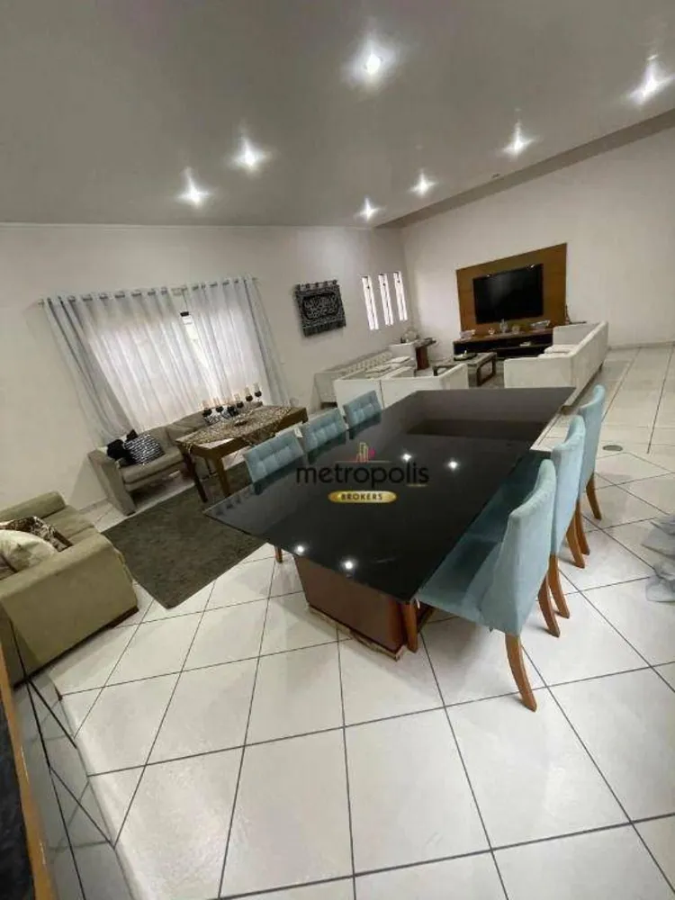 Sobrado, 3 quartos, 261 m² - Foto 2