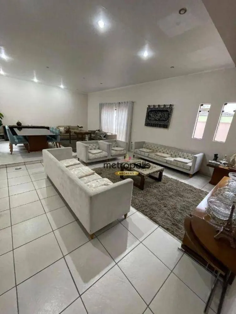 Sobrado, 3 quartos, 261 m² - Foto 1