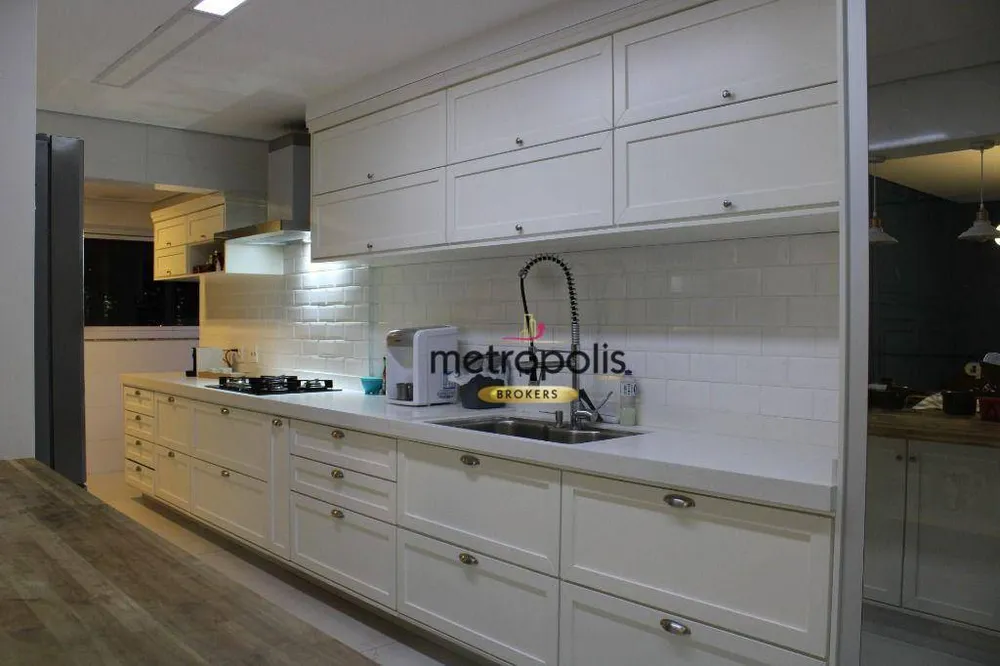 Apartamento, 3 quartos, 158 m² - Foto 1