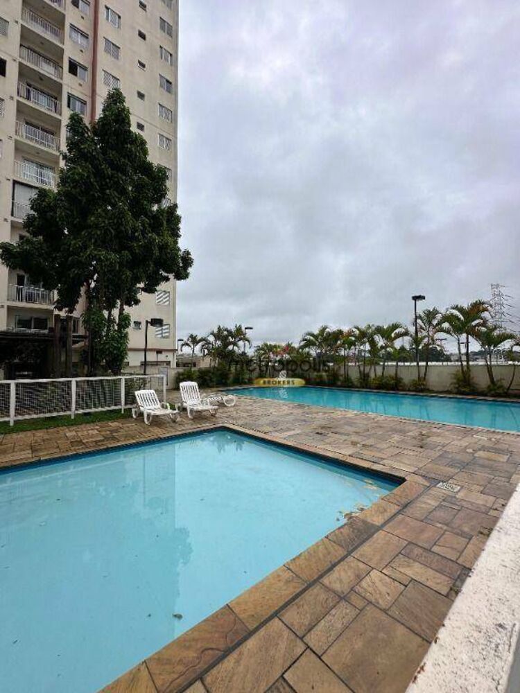 Apartamento à venda e aluguel com 2 quartos, 50m² - Foto 8