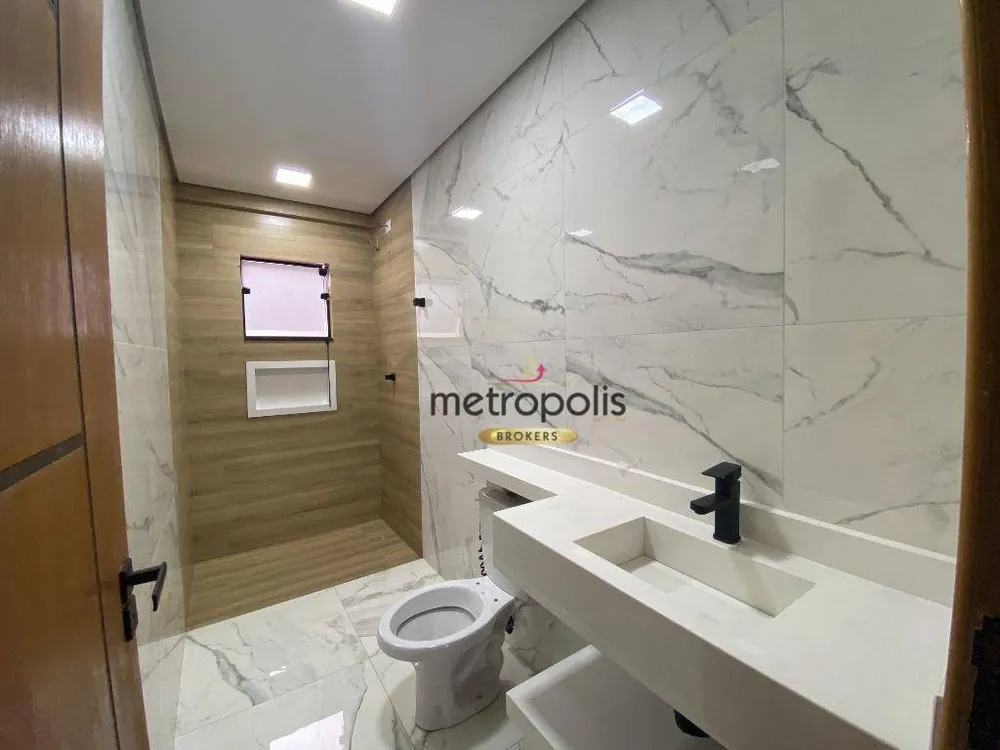 Sobrado, 3 quartos, 215 m² - Foto 1