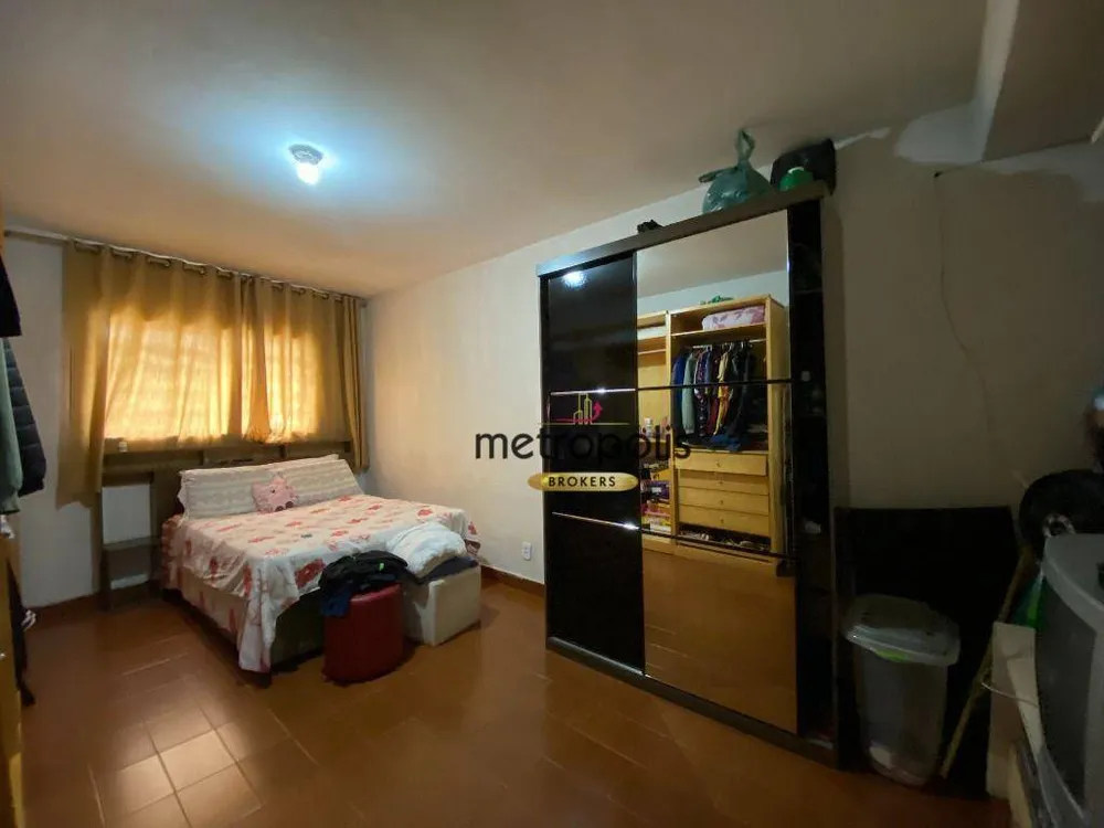 Casa, 6 quartos, 240 m² - Foto 1