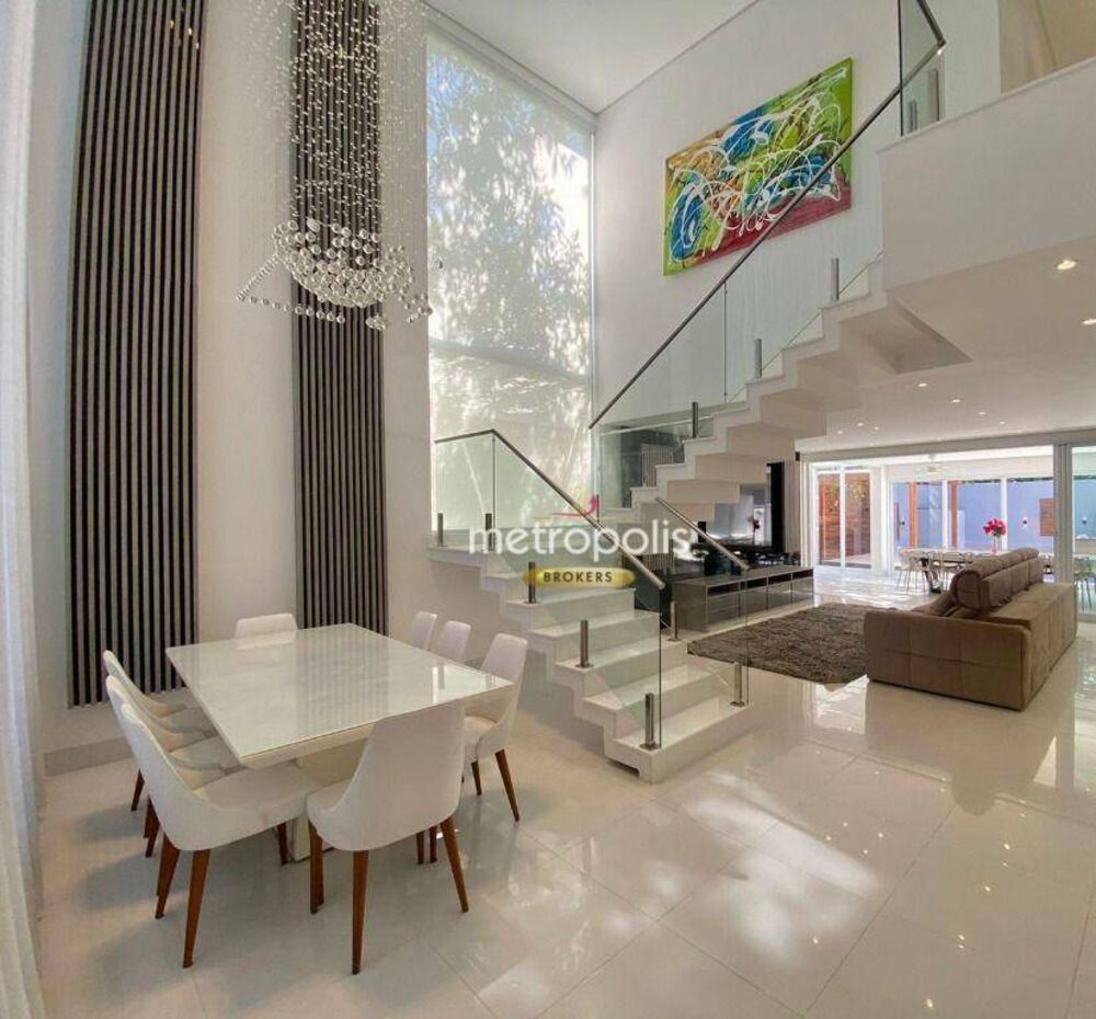 Sobrado à venda com 5 quartos, 450m² - Foto 1
