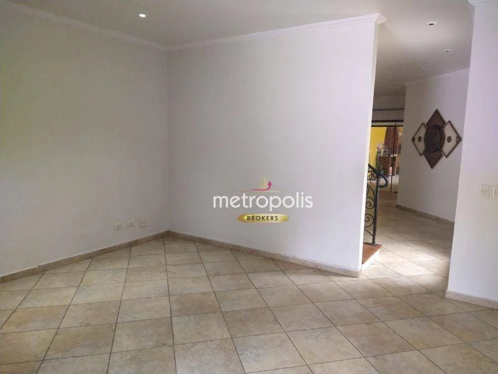 Sobrado, 3 quartos, 221 m² - Foto 2