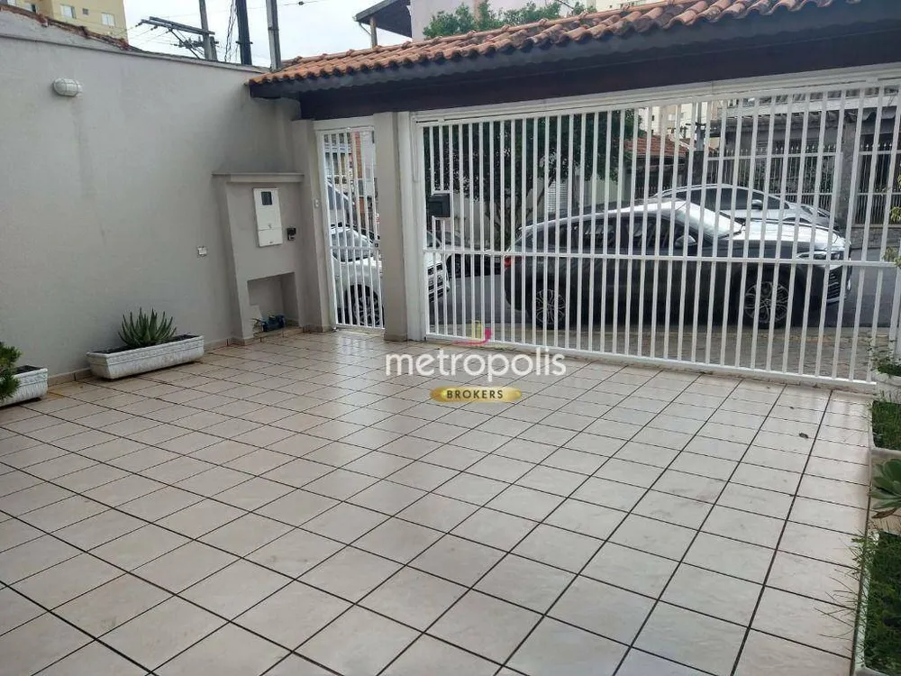 Sobrado, 3 quartos, 221 m² - Foto 1