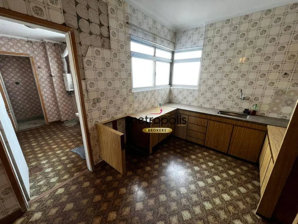 Apartamento, 3 quartos, 230 m² - Foto 2