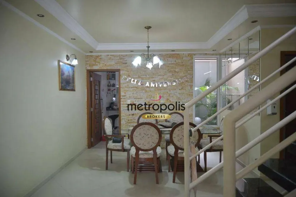 Sobrado, 3 quartos, 235 m² - Foto 3