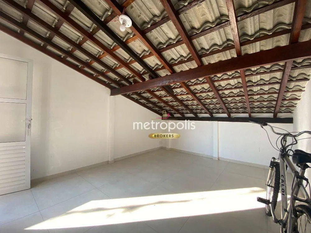 Sobrado, 3 quartos, 330 m² - Foto 1