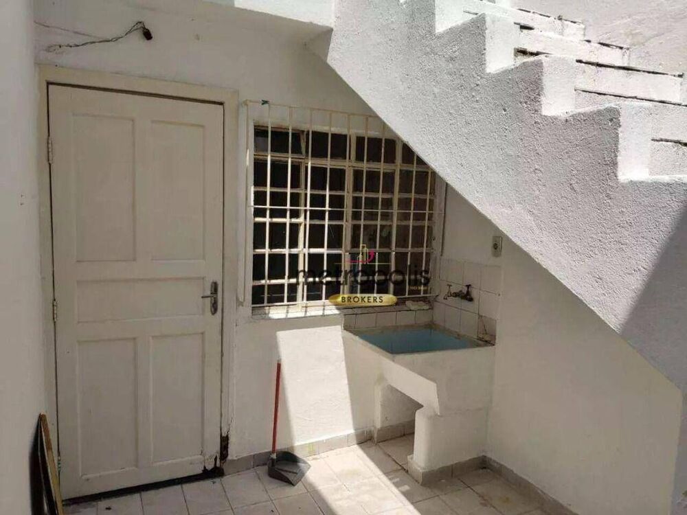 Casa à venda com 2 quartos, 100m² - Foto 3