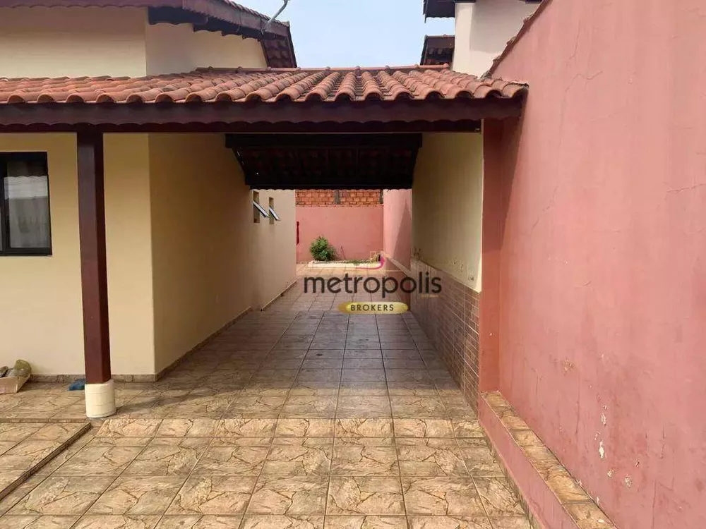 Casa à venda com 2 quartos, 125m² - Foto 1