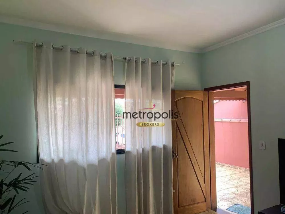 Casa à venda com 2 quartos, 125m² - Foto 2