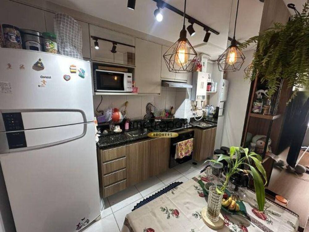 Apartamento à venda com 2 quartos, 43m² - Foto 4