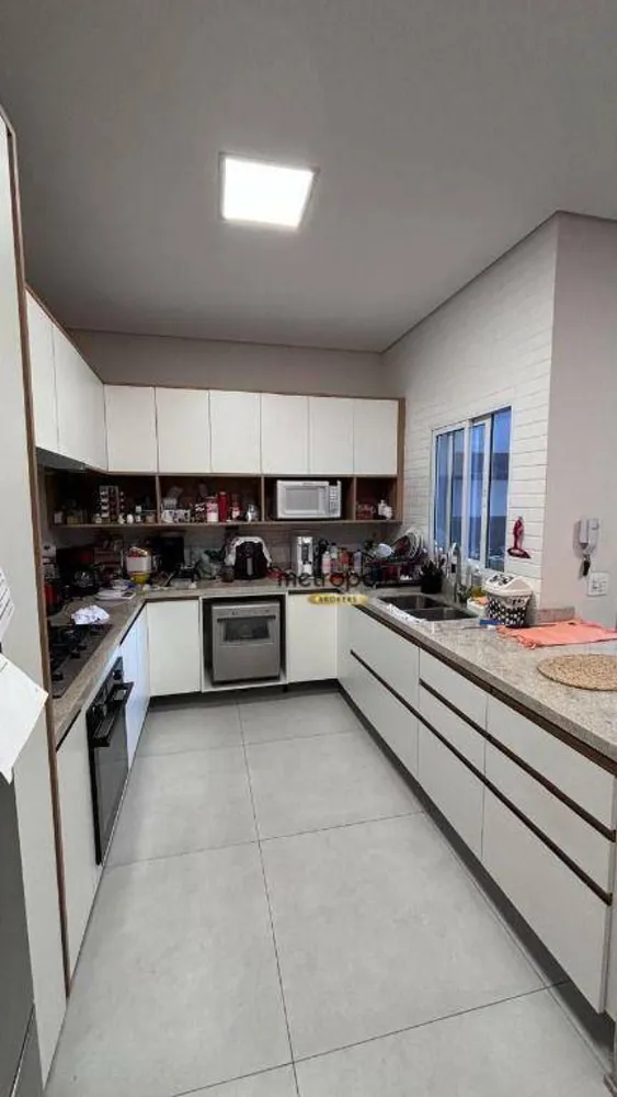 Casa, 3 quartos, 188 m² - Foto 5