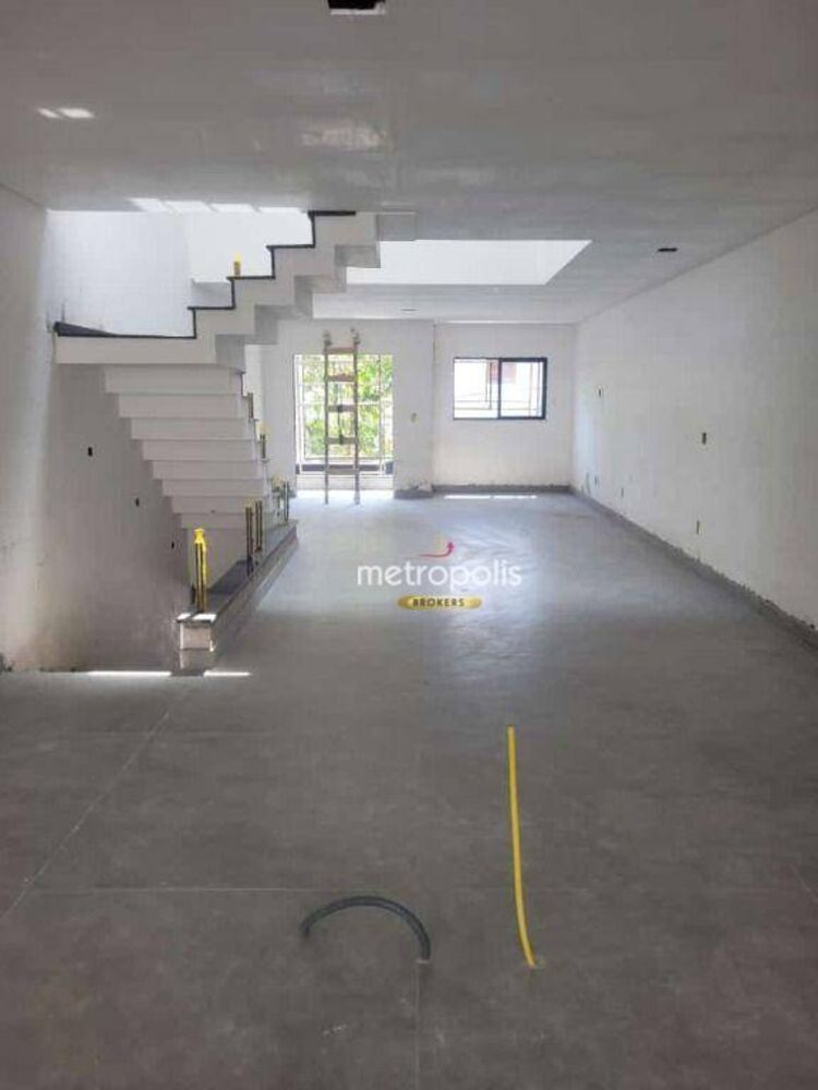 Sobrado, 3 quartos, 210 m² - Foto 1