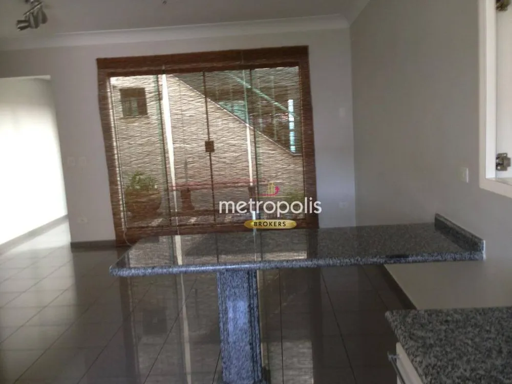 Sobrado, 3 quartos, 267 m² - Foto 2