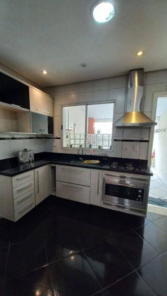Sobrado à venda com 3 quartos, 125m² - Foto 3