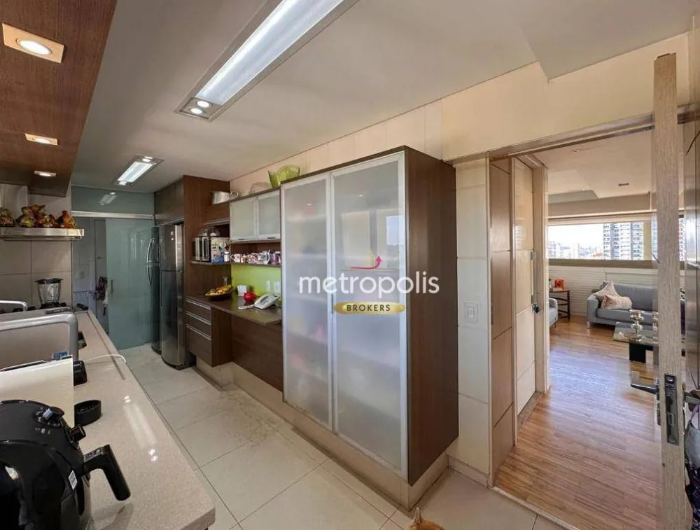 Cobertura, 3 quartos, 240 m² - Foto 3