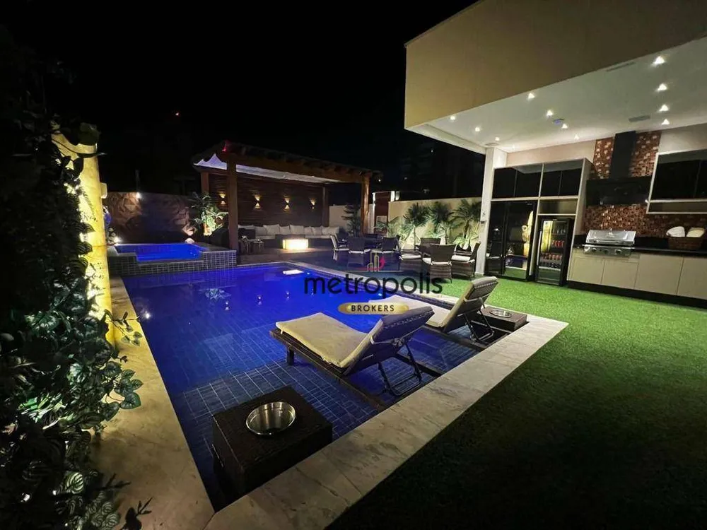 Cobertura, 3 quartos, 900 m² - Foto 1