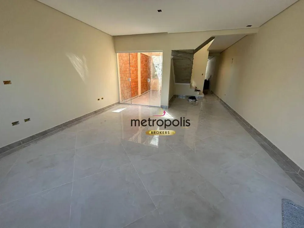 Sobrado, 3 quartos, 256 m² - Foto 1