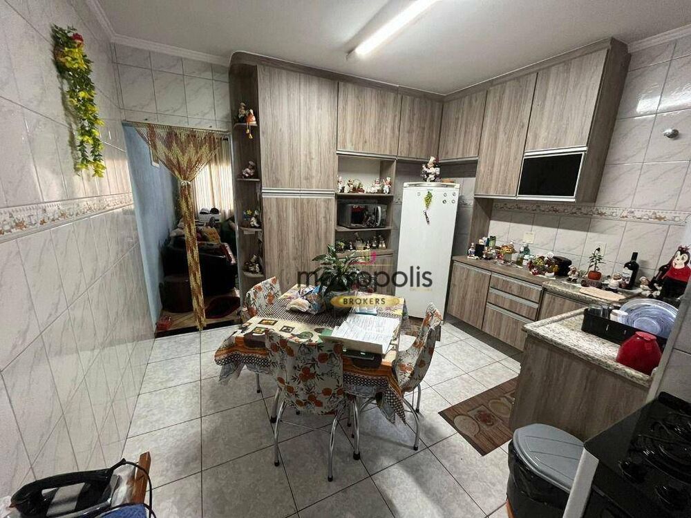 Casa à venda com 2 quartos, 80m² - Foto 3