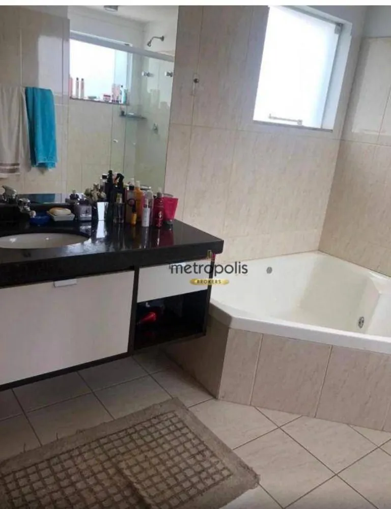 Sobrado, 4 quartos, 245 m² - Foto 2