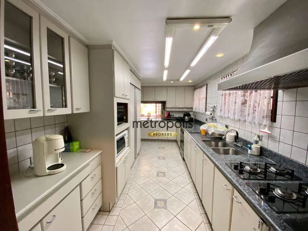 Sobrado, 4 quartos, 659 m² - Foto 1