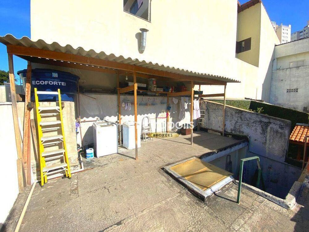 Casa à venda com 3 quartos, 100m² - Foto 4