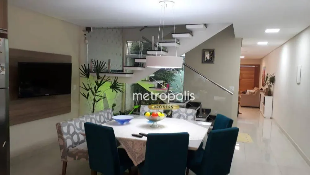 Sobrado, 3 quartos, 256 m² - Foto 3