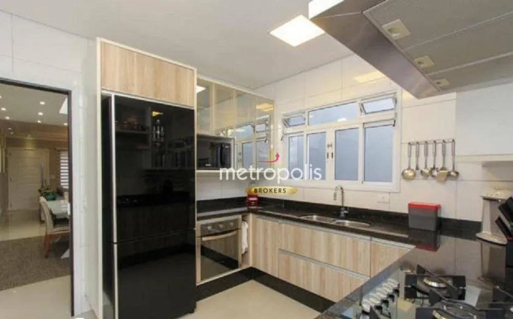 Casa, 3 quartos, 200 m² - Foto 2